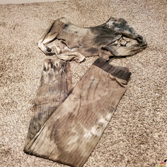 NWT Ellie & Kate Ribbed Tie Dye Crop Top and Leggings Green M - Picture 1 of 8